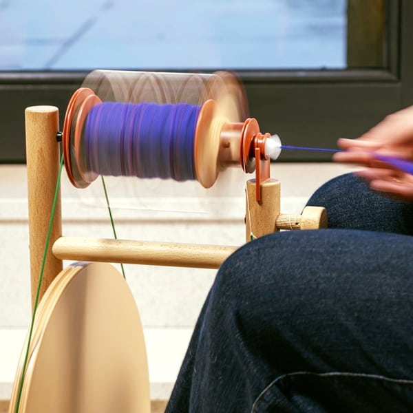 wheel lojan Buddy double treadle spinning
