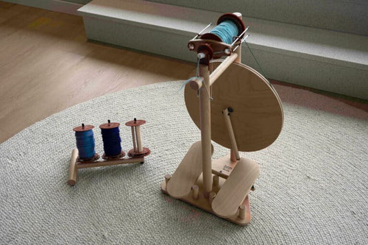 wheel lojan Buddy double treadle spinning
