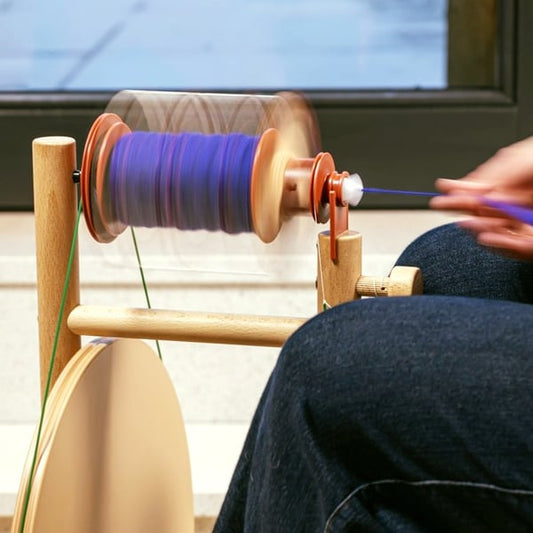 Travel spinning wheel lojan travel Buddy double treadle