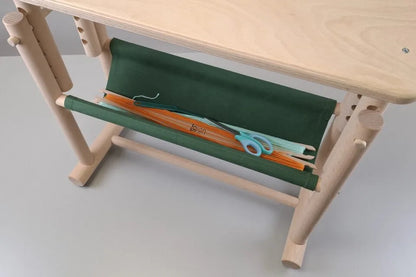 Adjustable weaving bench