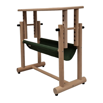 Adjustable weaving bench